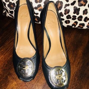Tory Burch Wedges Size 9